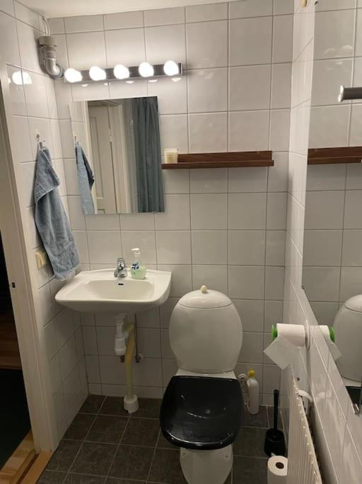 Egen Laegenhet Pa Soedermalm Naera Centrum Sundsvall Bagian luar foto